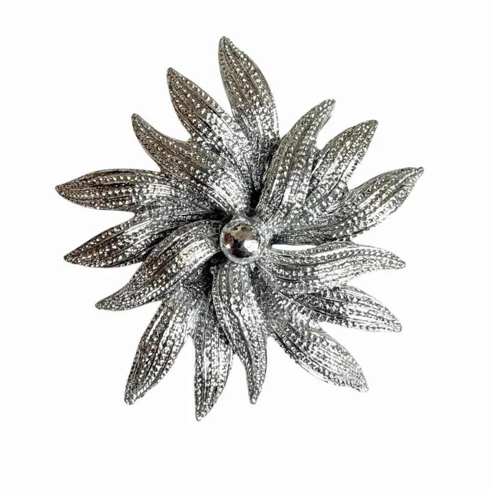 Gerry’s Vintage Silver Tone Flower Brooch Textured Floral Pin